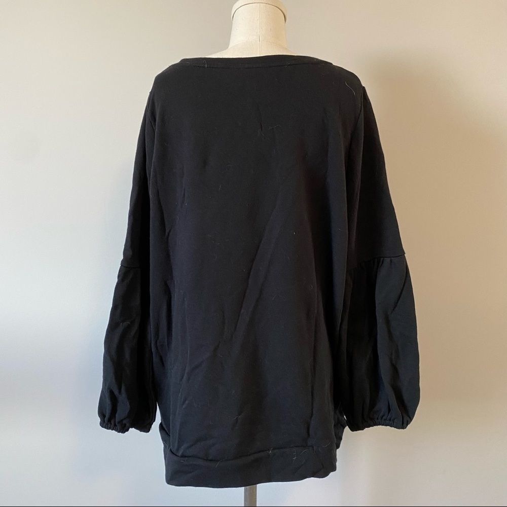 Love & Legend Black Crew Neck Sweatshirt 1X Black Floral Applique - Picture 6 of 11